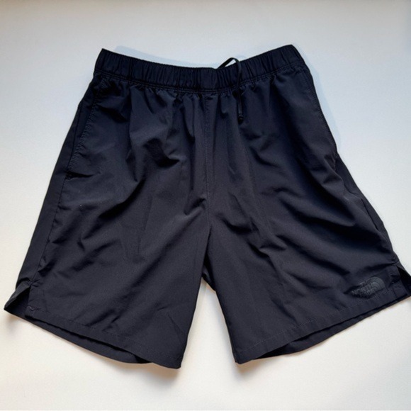 The North Face Men's Class V Pathfinder Pull On Short - 7" Black - Picture 1 of 11